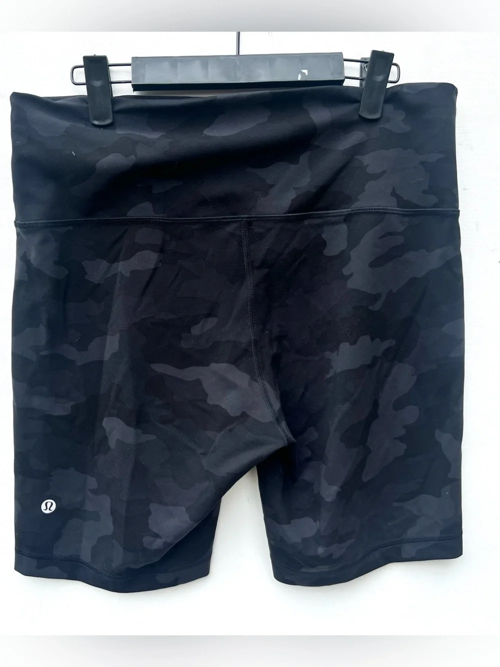 Lululemon wunder train Camo 8” shorts bike  size 14   w7bl9s